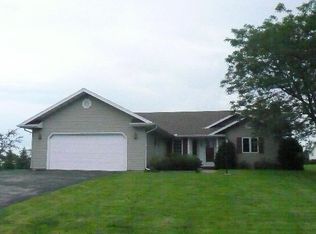 W8744 Niblick Rd, Beaver Dam, WI 53916