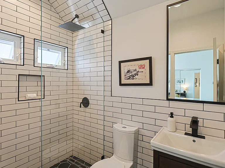 1219 Delaware St — Photo 23