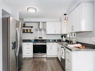 5th image of 9610 137th St NW