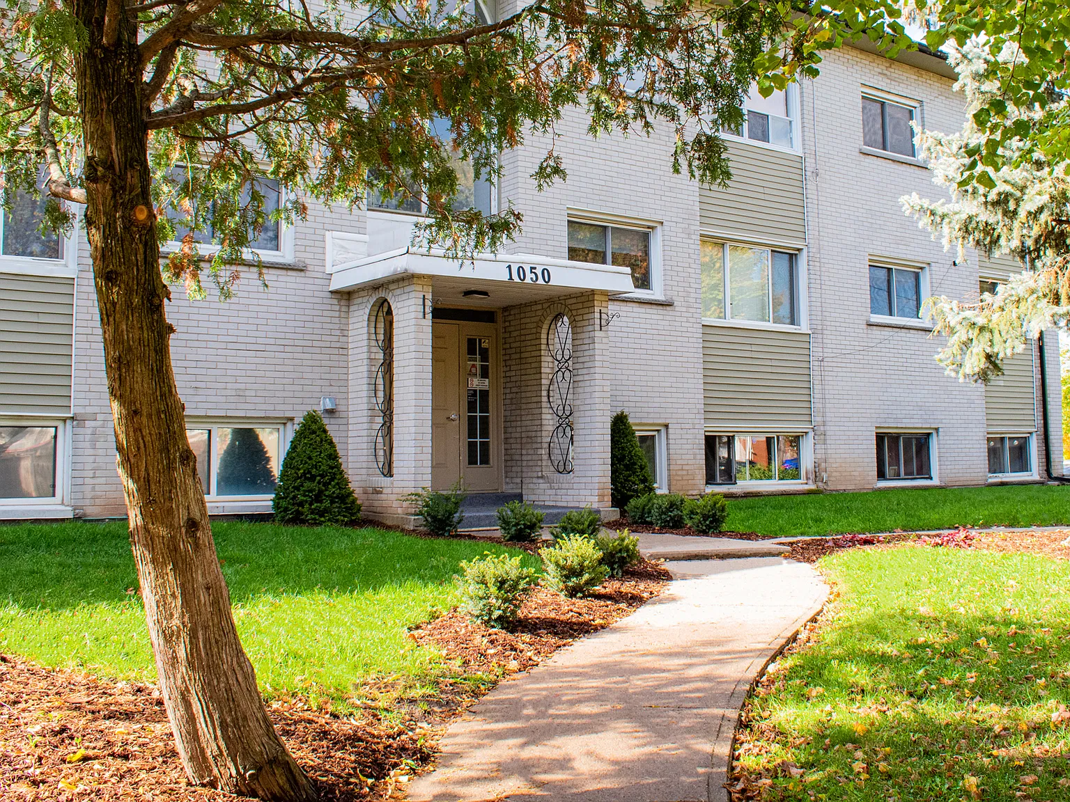 Parkland Apartments — Photo 3