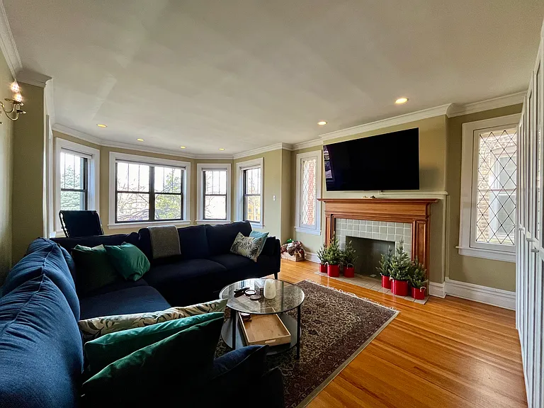 732 Mulford St #1 — Photo 9