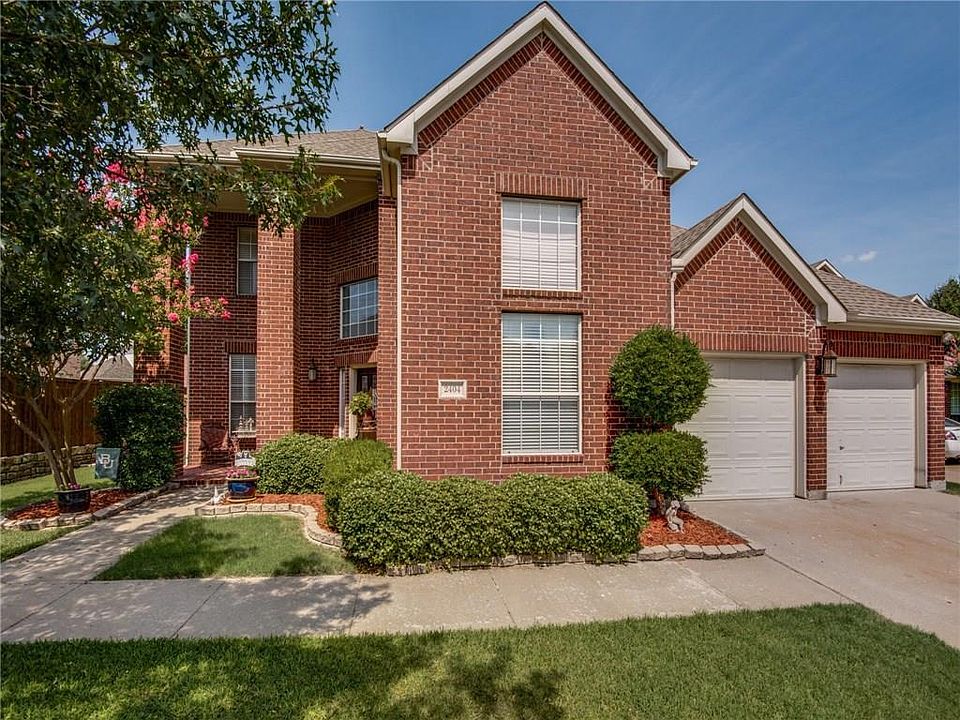 1st image of 2404 Wells Ln