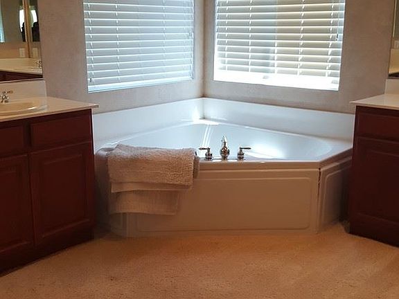 5th image of 9000 Silk Bonnet Ct