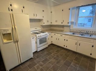 253 Caroline St APT 4, Rochester, NY 14620