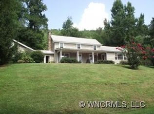 51 Mark Twain Rd, Asheville, NC 28805