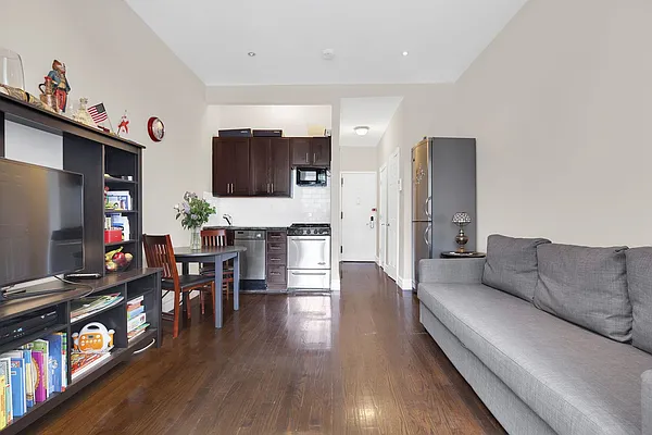 Rented by Cooper & Cooper Real Estate | media 12