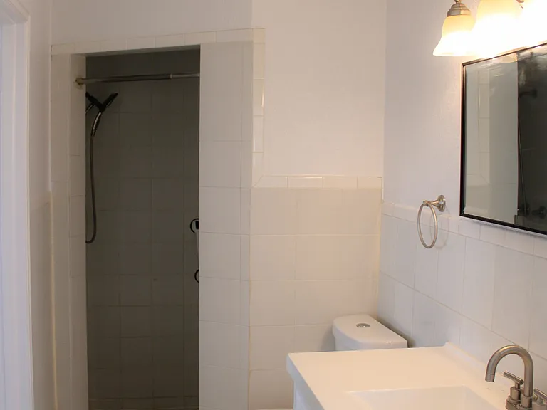 3824 Jackson Ave — Photo 8