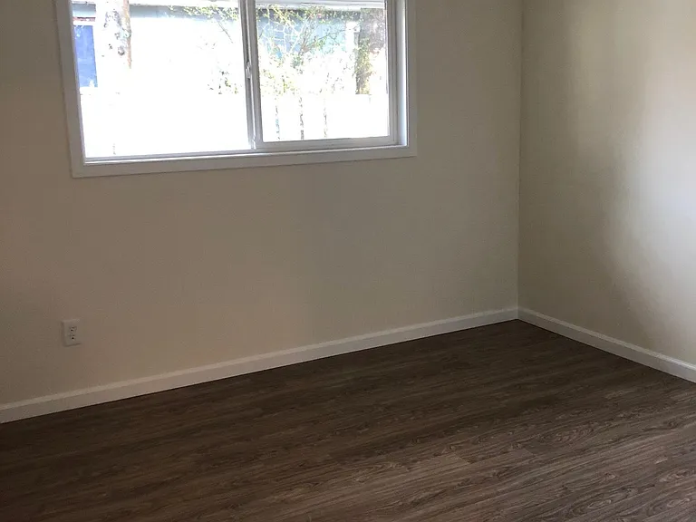 513 Emerson St #1 — Photo 12