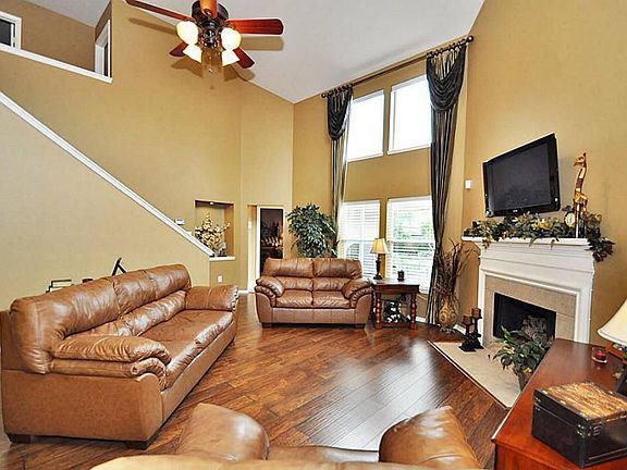 5th image of 3822 Lake Ballinger Ln