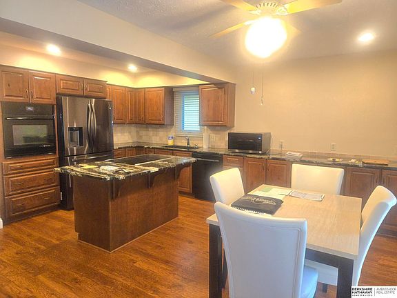 5th image of 14517 Fir Cir