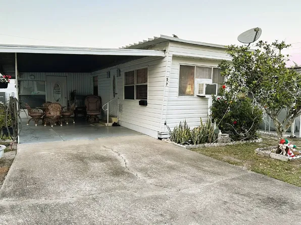 57 Kumquat Pl, Tavares, FL 32778