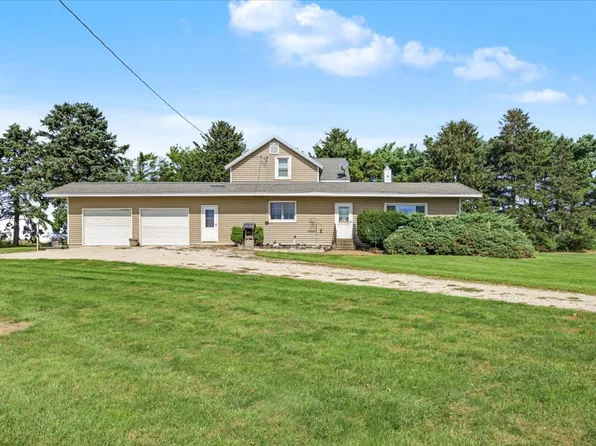 27256 N 2850 East Rd, Chenoa, IL 61726