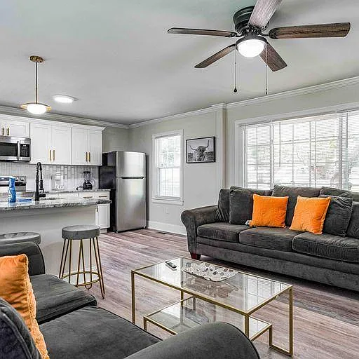 1113 E Oak Dr — Photo 8