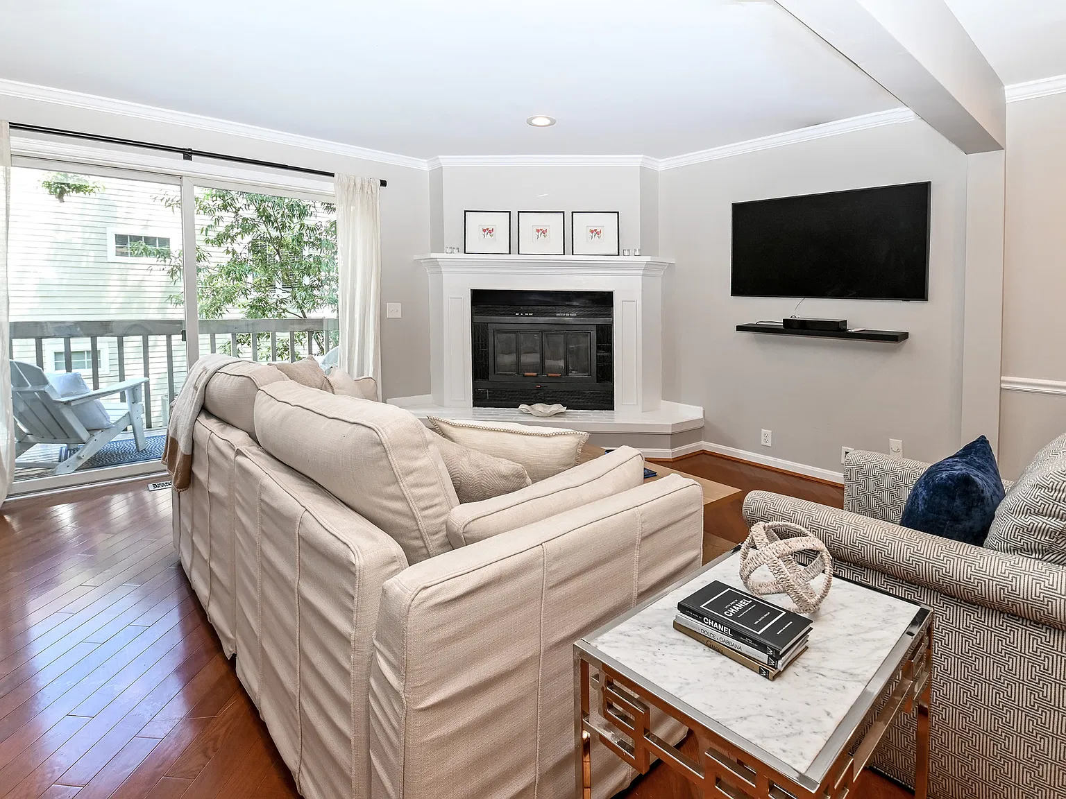 2 bed, 1156 sqft, $2,800 — Photo 4
