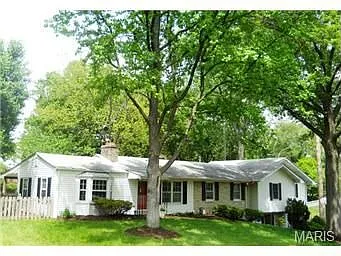 4 Cloverleaf Ln photo 1