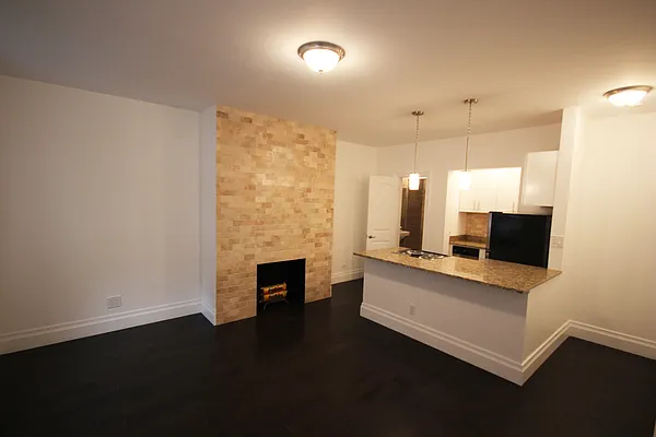 Rented by Aether Property Group | media 17