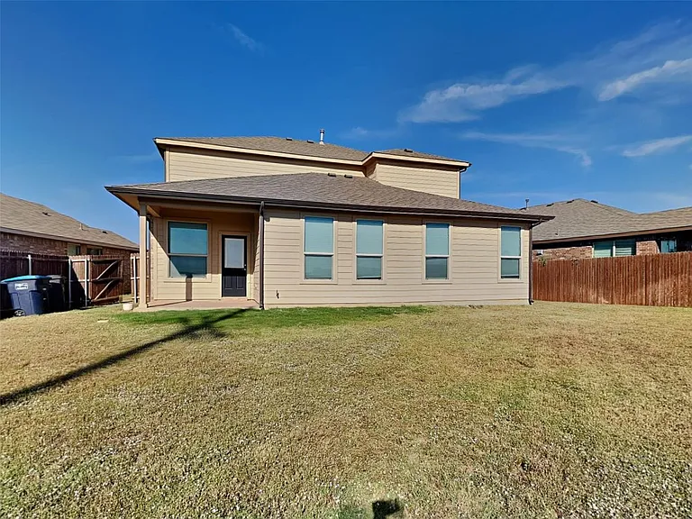 9329 Belle River Trl — Photo 25