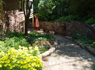 4831 Richmond Dr, Racine, WI 53406