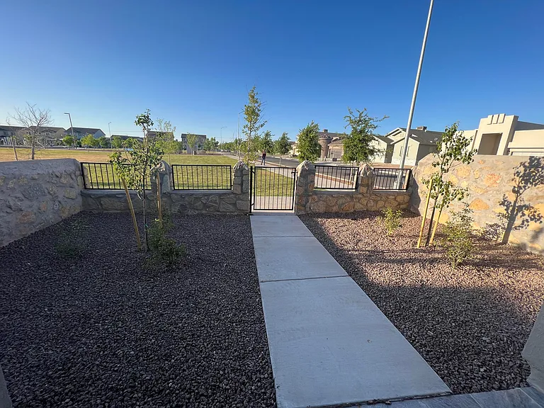 4555 Marisabel Azcarate St — Photo 14