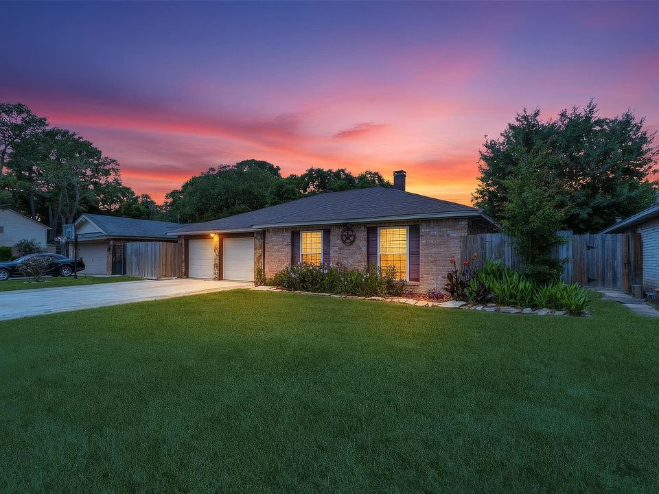 1st image of 9514 Dornoch Dr