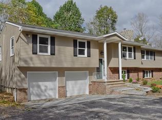 233 Andover Sparta Rd, Newton, NJ 07860