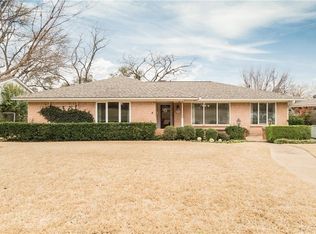 9810 Lakemere Dr, Dallas, TX 75238