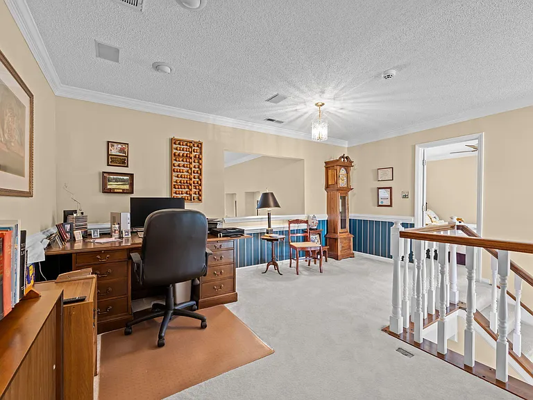8516 Wheeling Dr — Photo 28