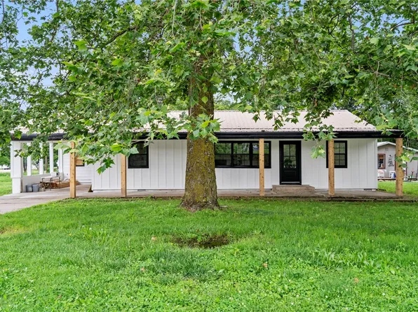 12569 Pioneer Ln, Gentry, AR 72734