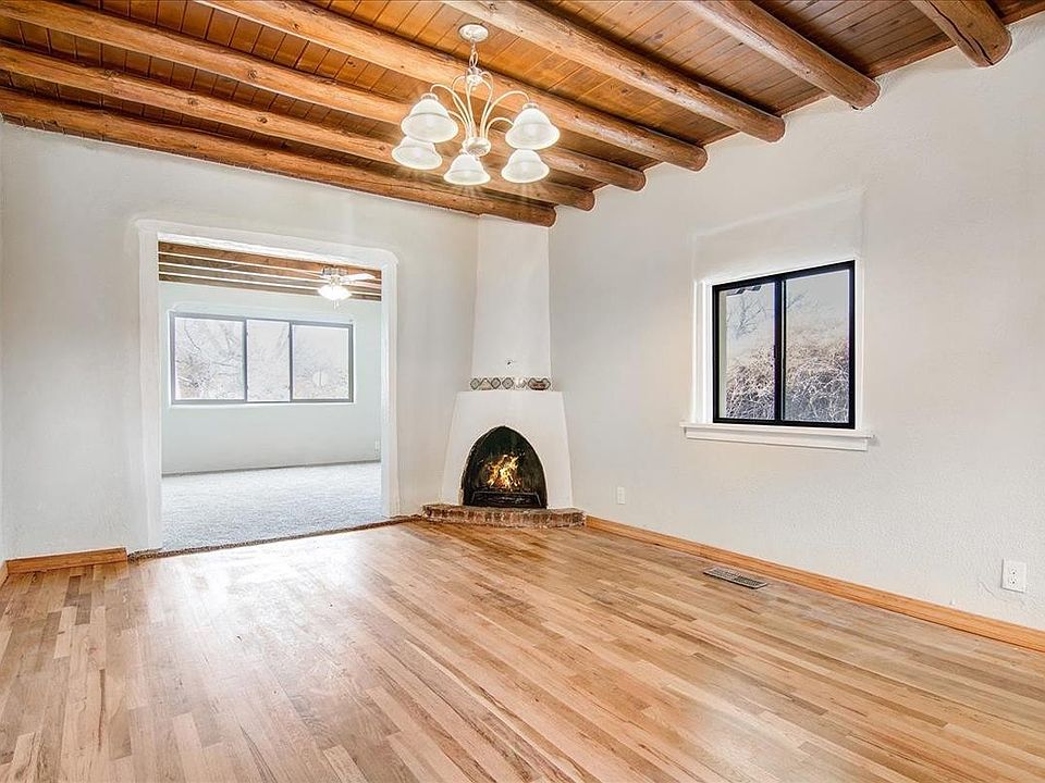 1st image of 704 Kathryn Ave