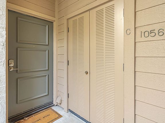3rd image of 10560 Lakeside Dr N Unit C