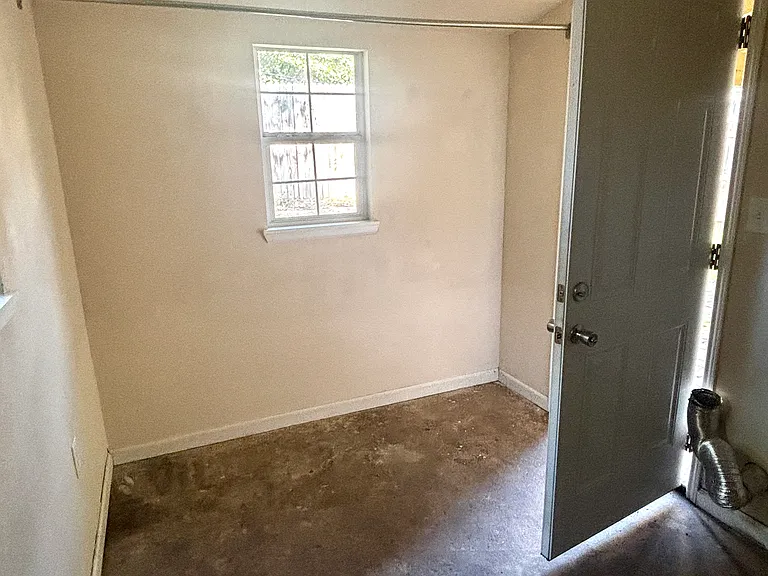 905 Isbell Rd — Photo 19