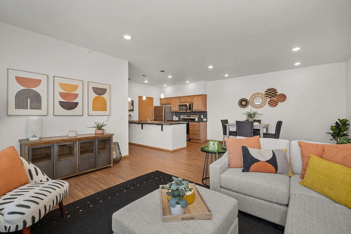 Bluegrass Farms Apartments — Photo 1