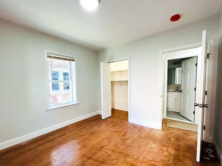 27 Waverly St #1 — Photo 12