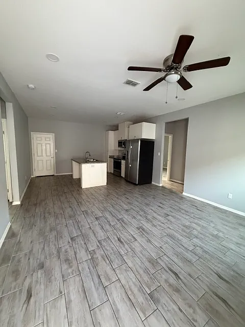 1304 West Heritage Drive - 3 — Photo 3