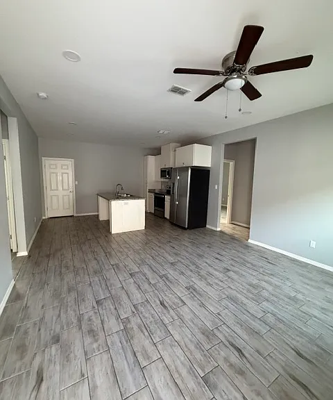 1304 W Heritage Dr #3 — Photo 3