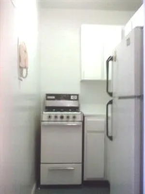 Rented by Douglas Elliman | media 14