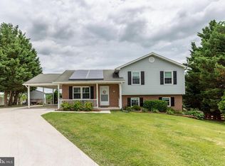 53 Gettysburg Ct, Littlestown, PA 17340