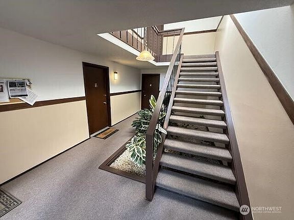 5th image of 7425 Ruby Drive SW #D1