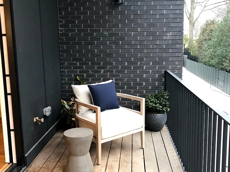 2321 Clark Ave — Photo 13