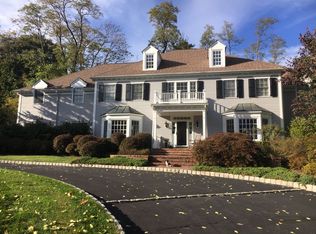 4 Windymere Ln, Mendham, NJ 07945