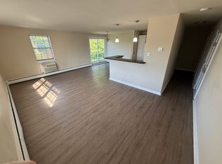 37 E Montgomery Ave #Z, Ardmore, PA 19003