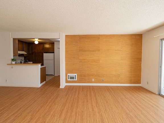 3rd image of 360 S Euclid Ave Unit 320