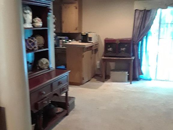 5th image of 1905 Marguerite St