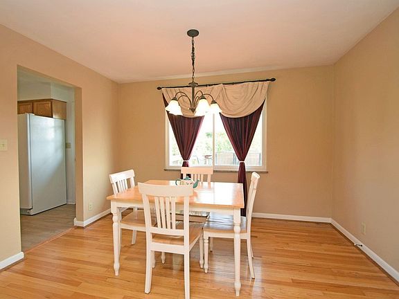 5th image of 8754 Lesourdsville West Chester Rd
