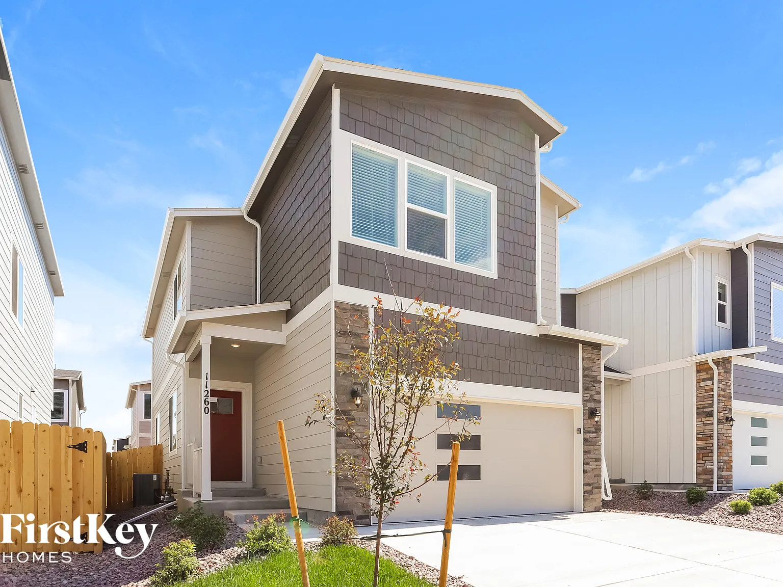 3 bed, 2.5 bath, 1789 sqft, $2,210 — Photo 2