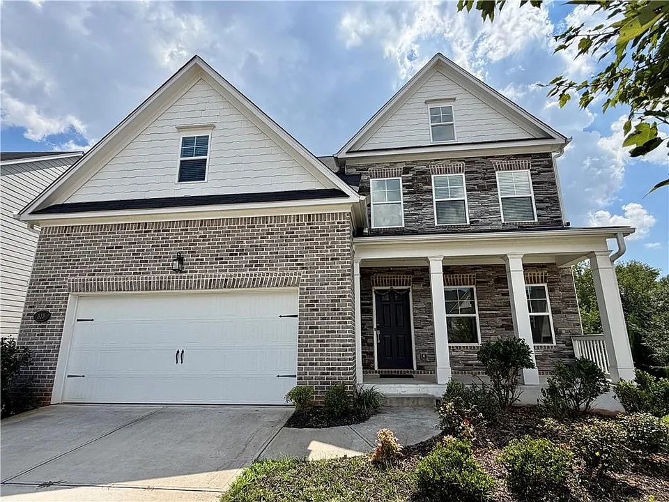 323 Coppergate Ct