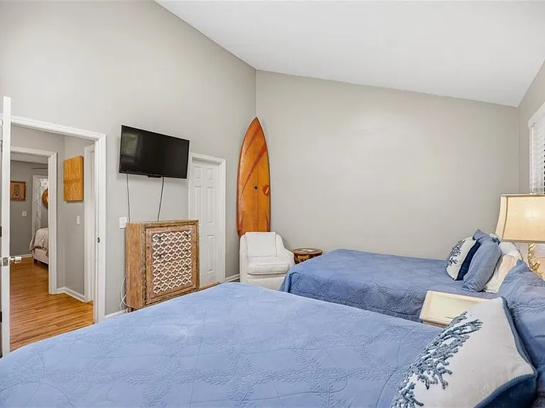1000 Sea Island Rd #10 — Photo 21
