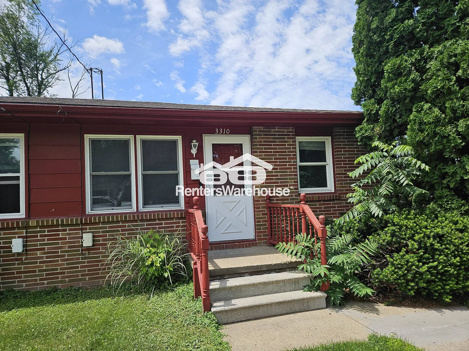 Move in Special! 2 bedroom duplex for Rent — Photo 2