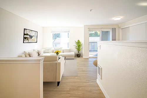 Troutdale Terrace Photo 1