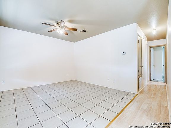 2nd image of 805 Kunkel St